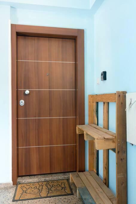 Vas' Penthouse Apartment Nicosia Exterior photo